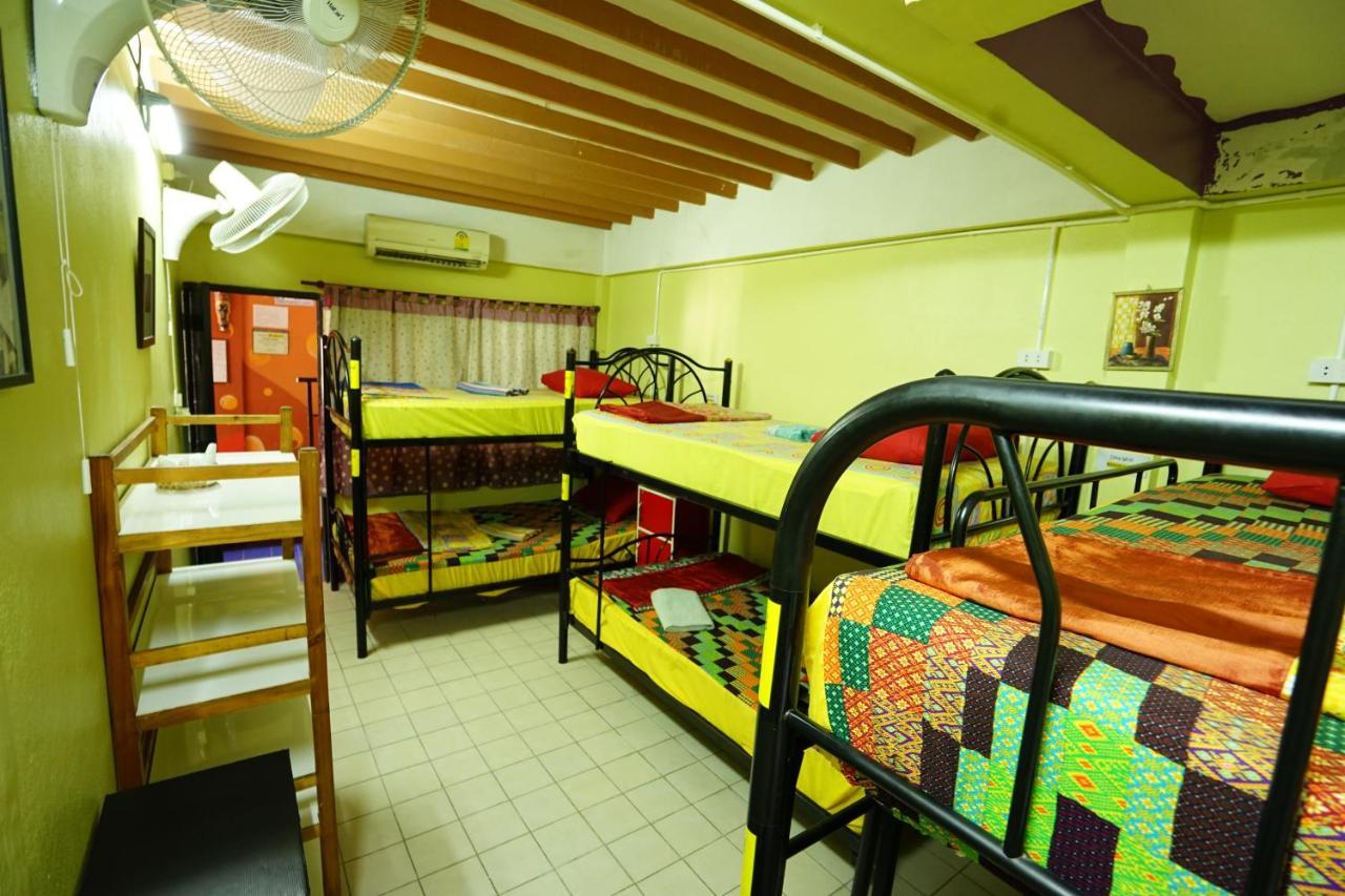 Diva Guesthouse Τσιάνγκ Μάι Εξωτερικό φωτογραφία