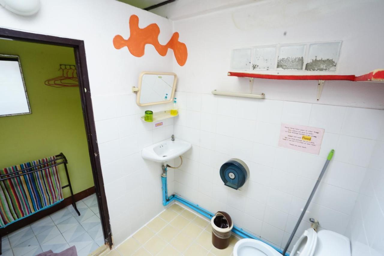 Diva Guesthouse Τσιάνγκ Μάι Εξωτερικό φωτογραφία