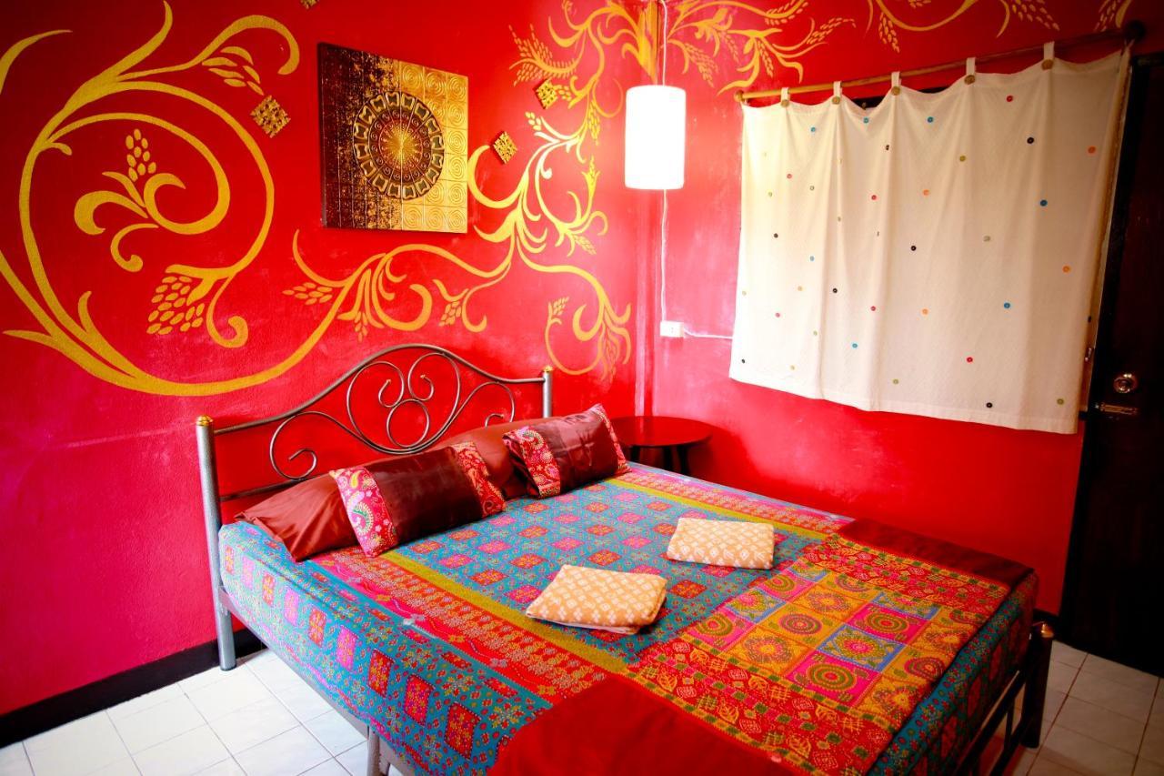 Diva Guesthouse Τσιάνγκ Μάι Εξωτερικό φωτογραφία